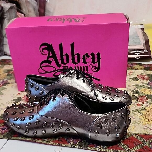 Abbey Dawn By AVRIL LAVIGNE TOUGH CROWD OXFORD FLAT IN PEWTER SZ 7 NWT &… - Picture 1 of 11